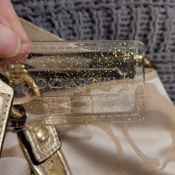 Like New Coach XL Purse with fun design! Long shoulder strap and 2 handle straps - Picture 9 of 16